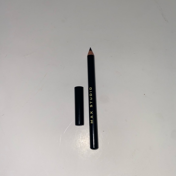 NWT Max Studio Eyeshadow Collection New - Picture 4 of 4